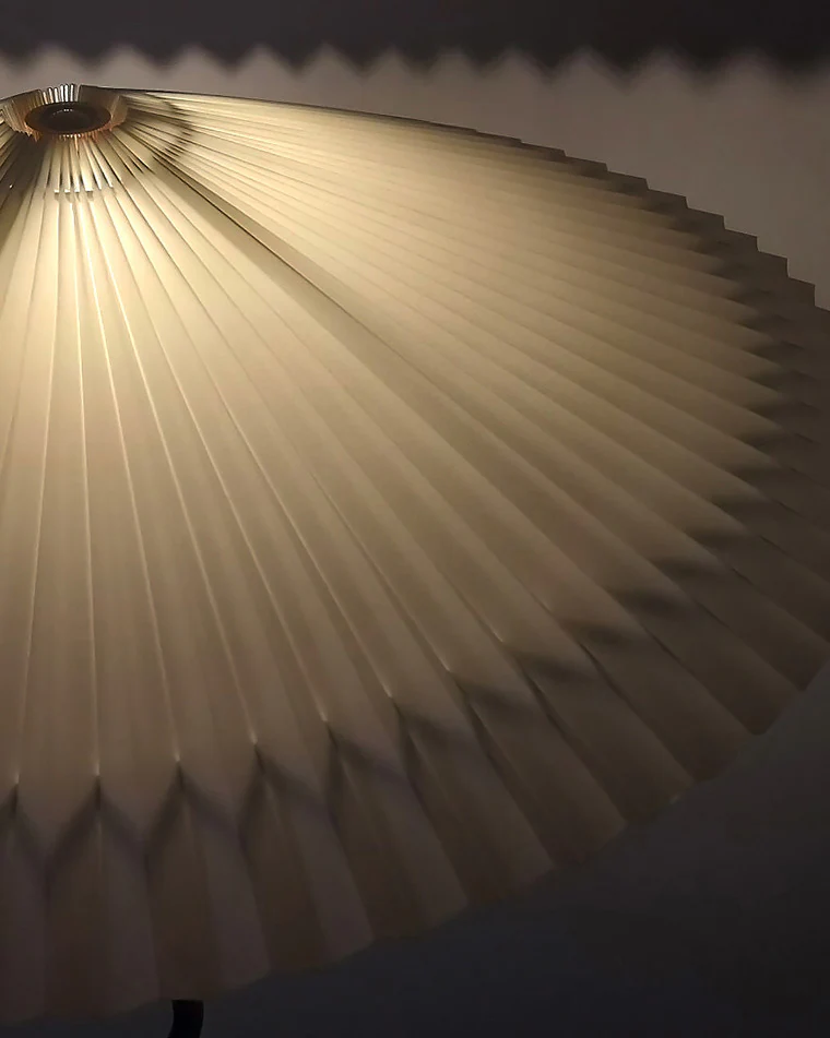 WOMO Wavy Pleated Table Lamp-WM8001 - Image 27