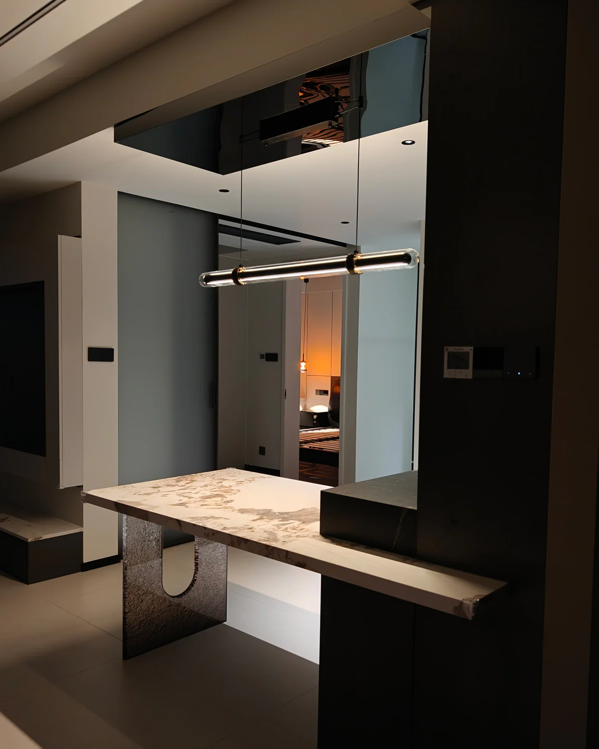 WOMO Black Glass Time tunnel Linear Pendant Light - WM3288 - Image 21