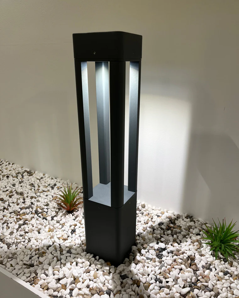 WOMO Square Pathway Bollard Light-WM9127 - Image 4