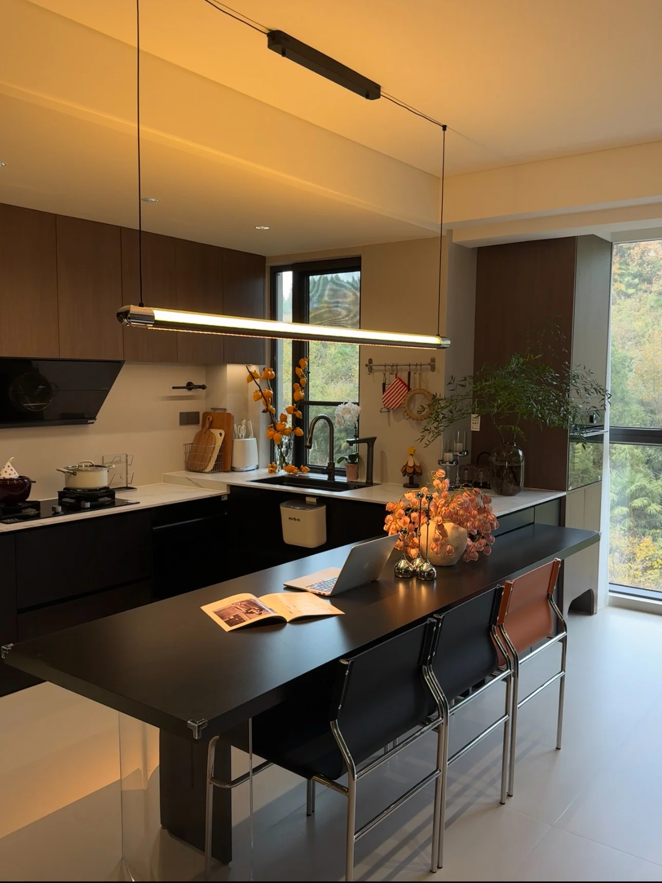 WOMO Black Linear Pendant Light - WM3225 - Image 16