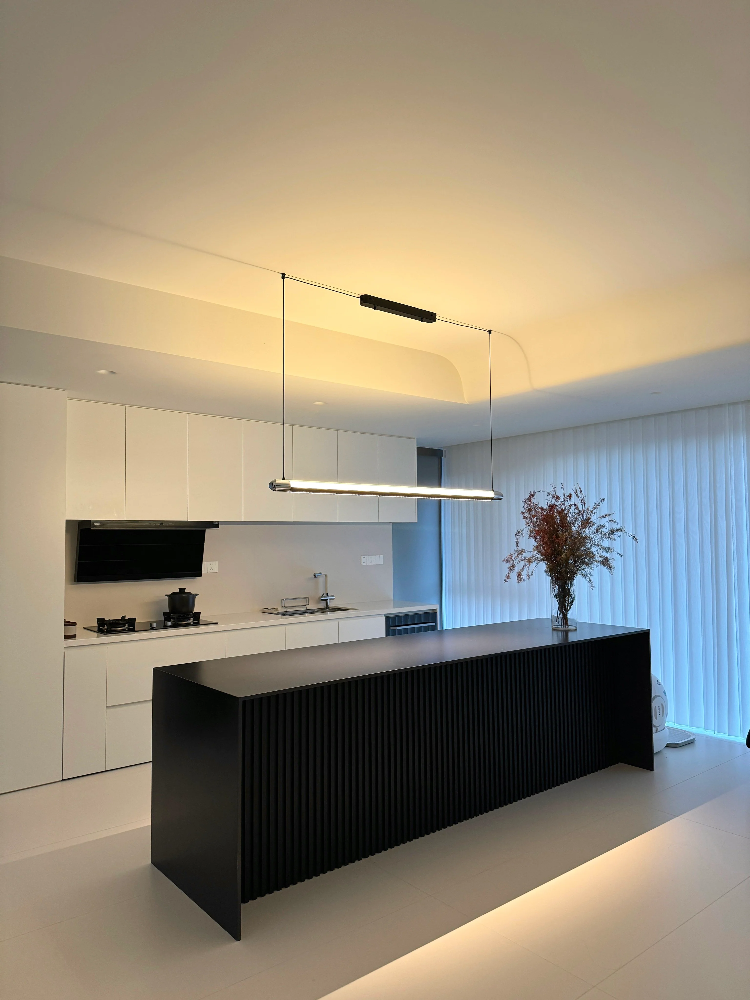 WOMO Black Linear Pendant Light - WM3225 - Image 17