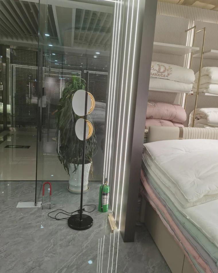 WOMO 2-bulb Semi-Globe Floor Lamp-WM7026 - Image 11