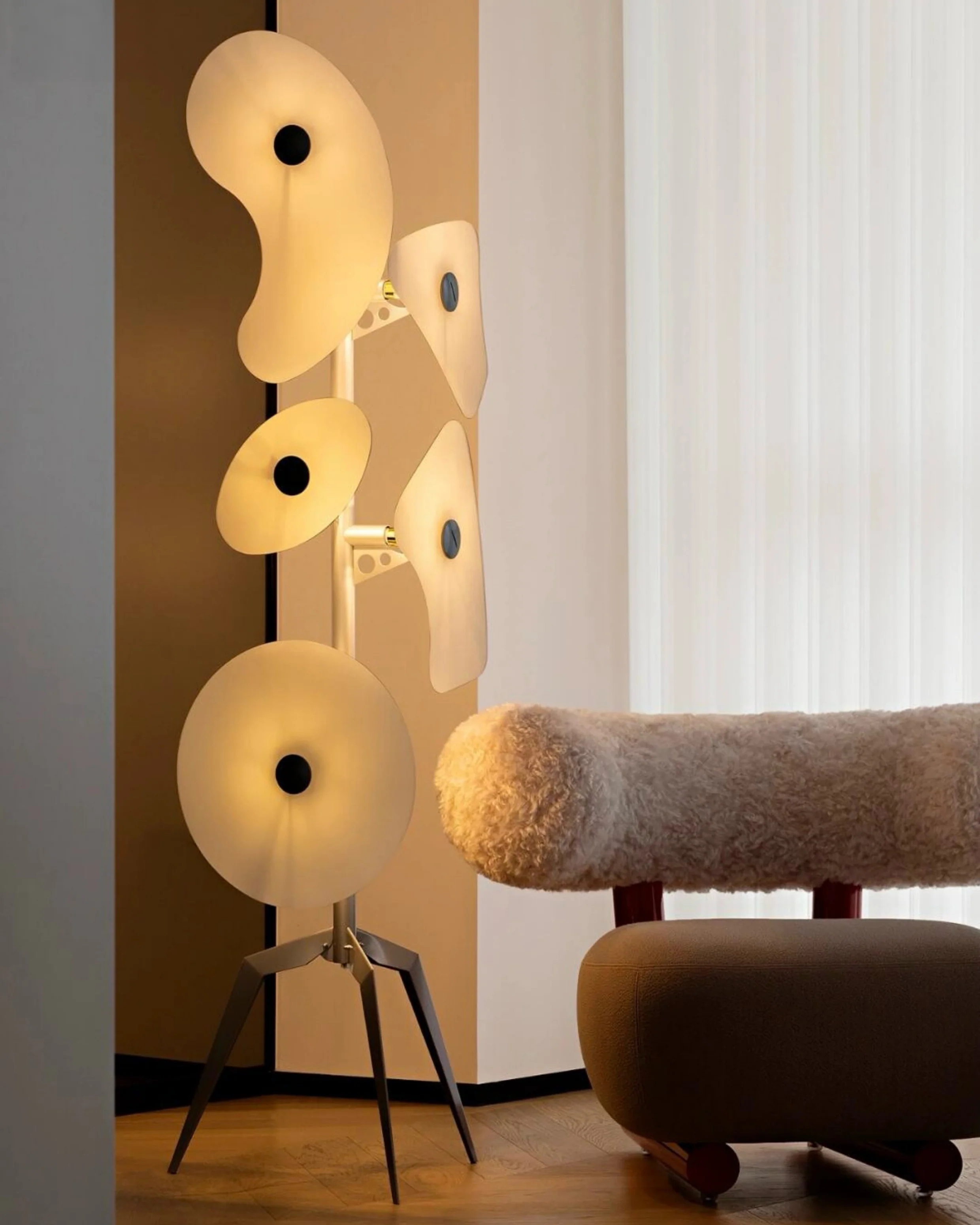 WOMO Post Modern Tripod Floor Lamp-WM7088 - Image 7