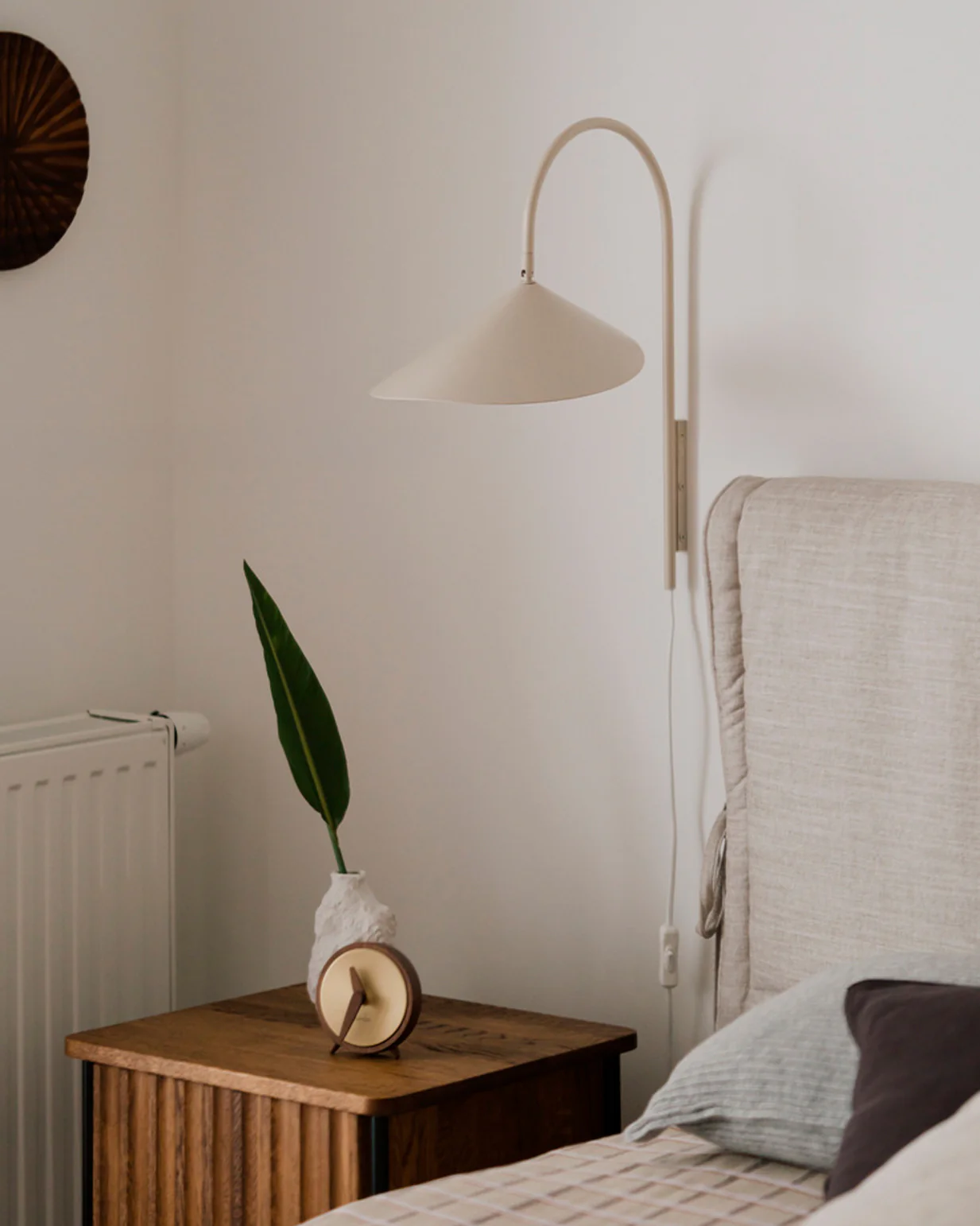 WOMO Swivel Arched Wall Sconce with Plugs and Shade-WM6119 - Image 25