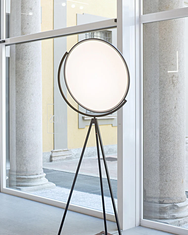 WOMO Adjustable Tripod Floor Lamp-WM7027 - Image 8