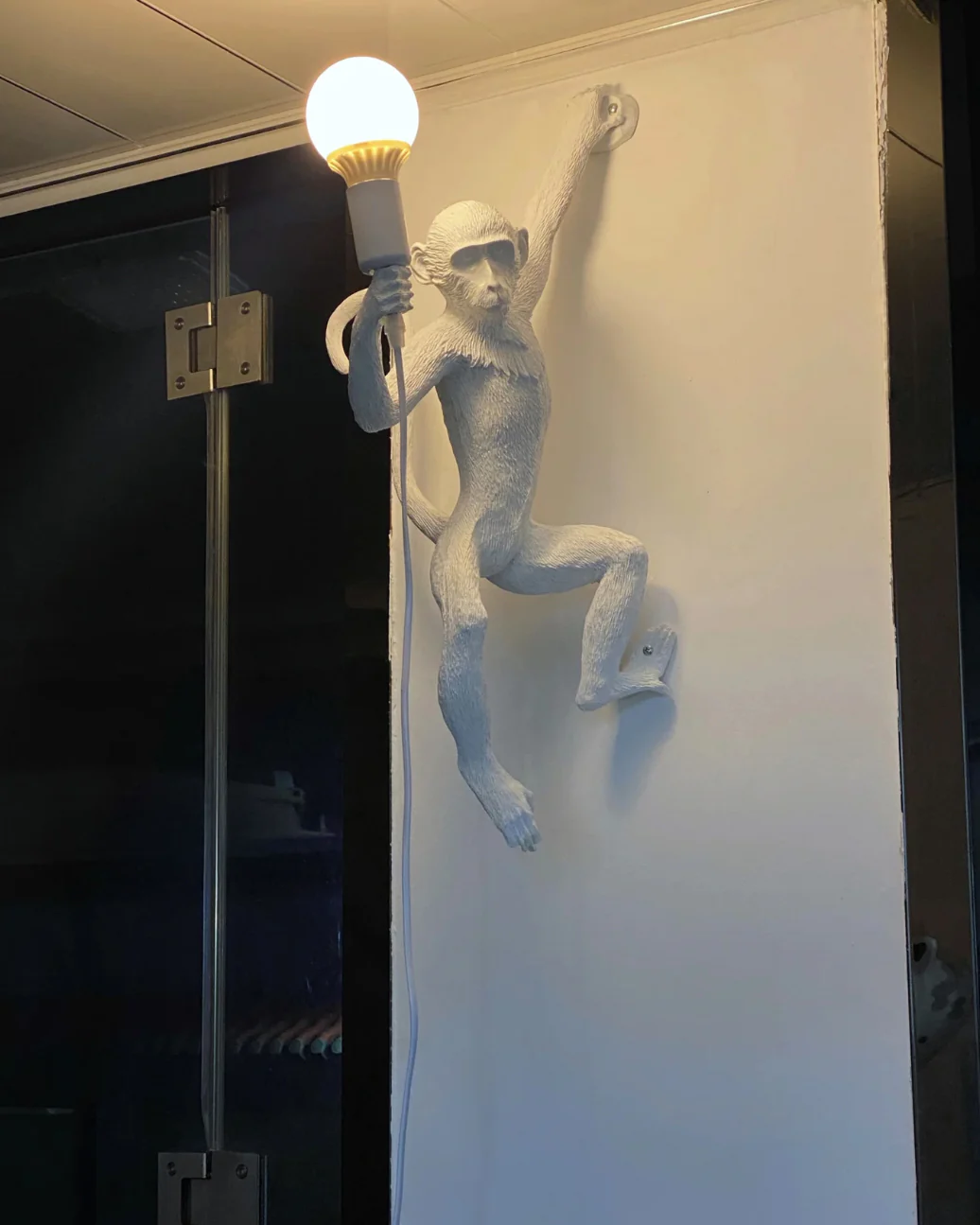 WOMO Hanging Monkey Wall Sconce-WM6114 - Image 3