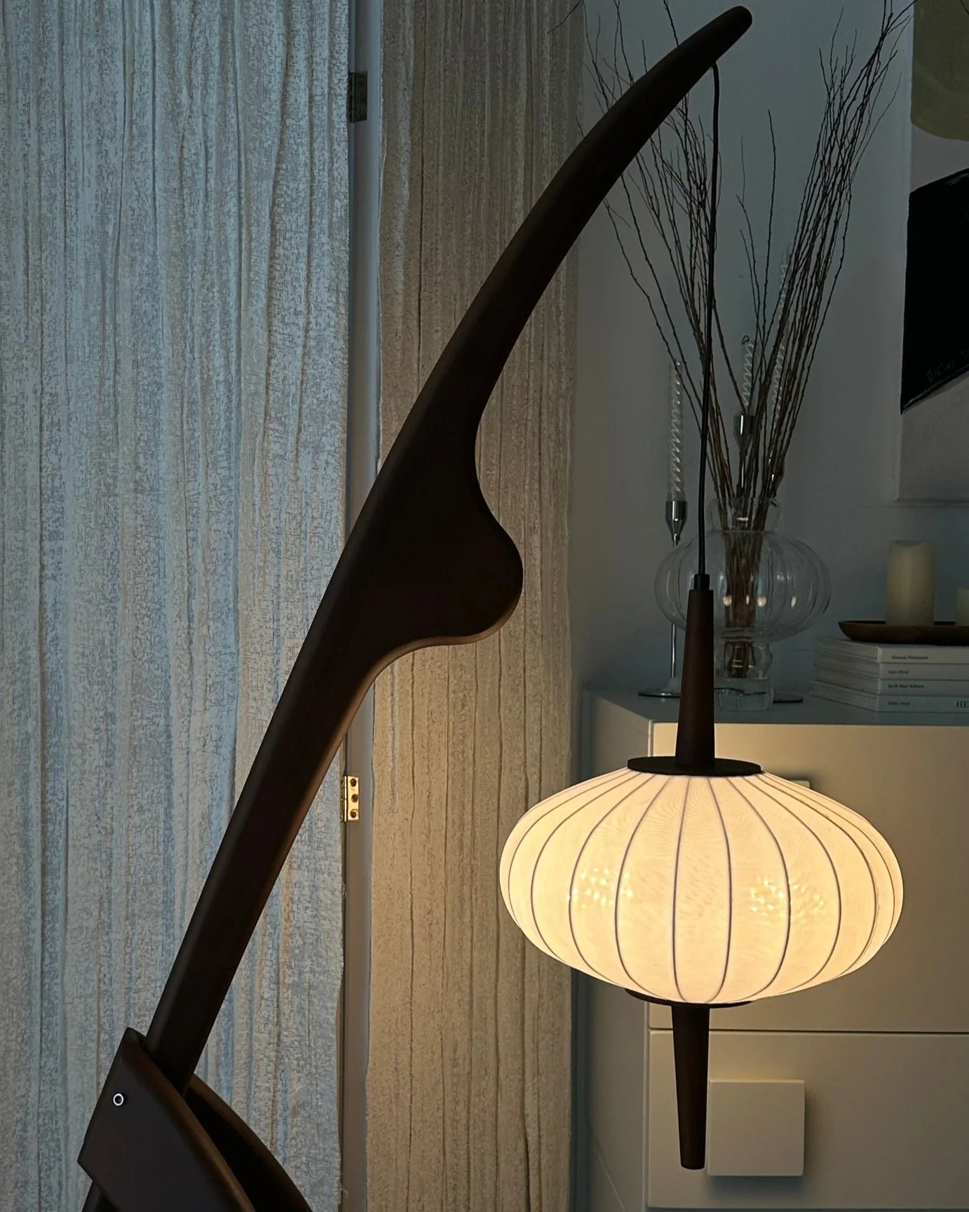 WOMO Flying Saucer Tripod Wood Floor Lamp-WM7136 - Image 18